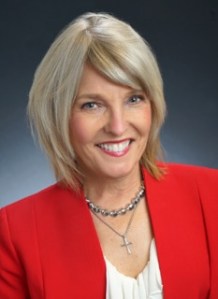 Holly Prescott-Headshot-16-07-13